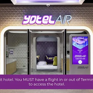 Hotel Yotelair Paris Cdg - Transit - Terminal 2e, Roissy-en-France